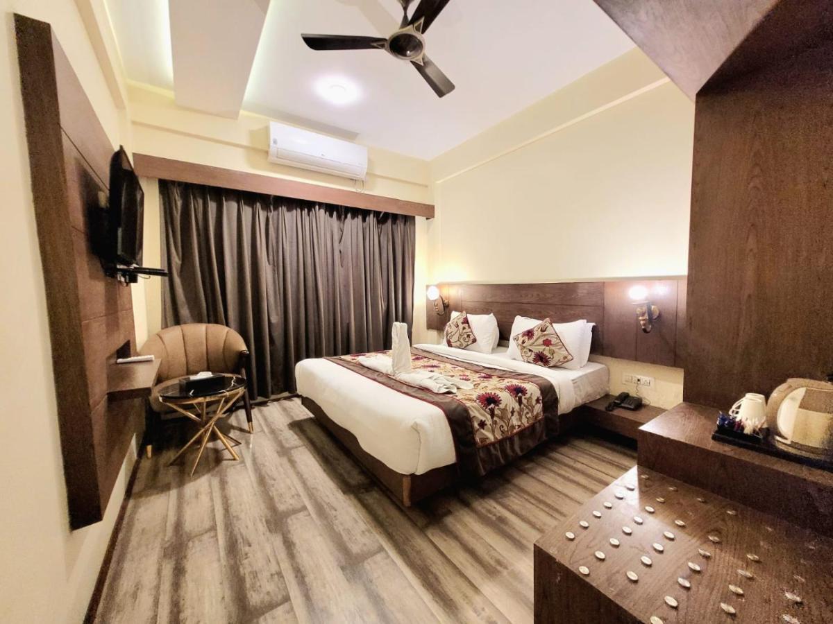 Hotel Green Rooms, Vintage Luxury Near Dal Lake Σριναγκάρ Εξωτερικό φωτογραφία