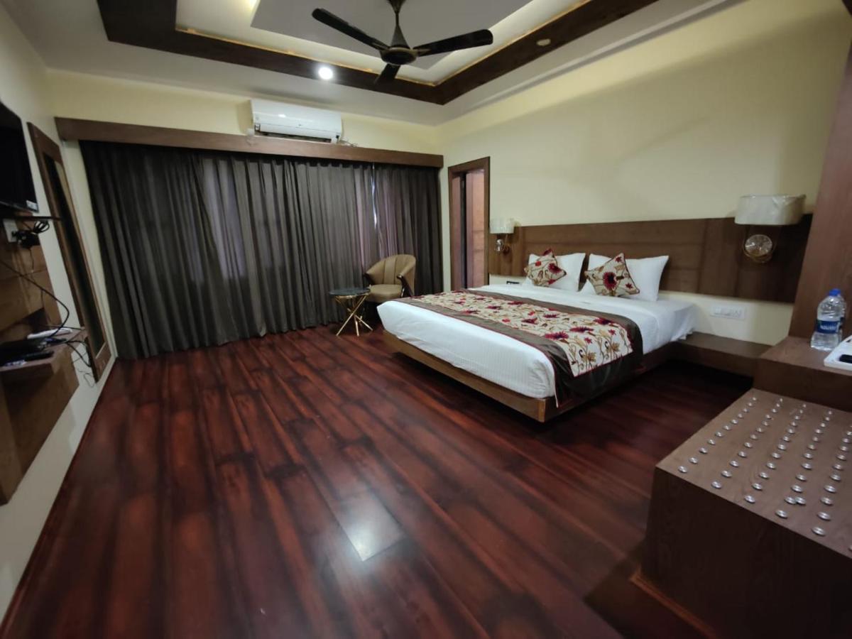 Hotel Green Rooms, Vintage Luxury Near Dal Lake Σριναγκάρ Εξωτερικό φωτογραφία