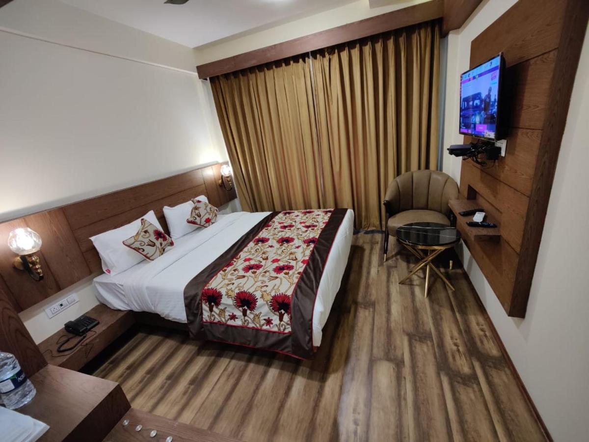 Hotel Green Rooms, Vintage Luxury Near Dal Lake Σριναγκάρ Εξωτερικό φωτογραφία