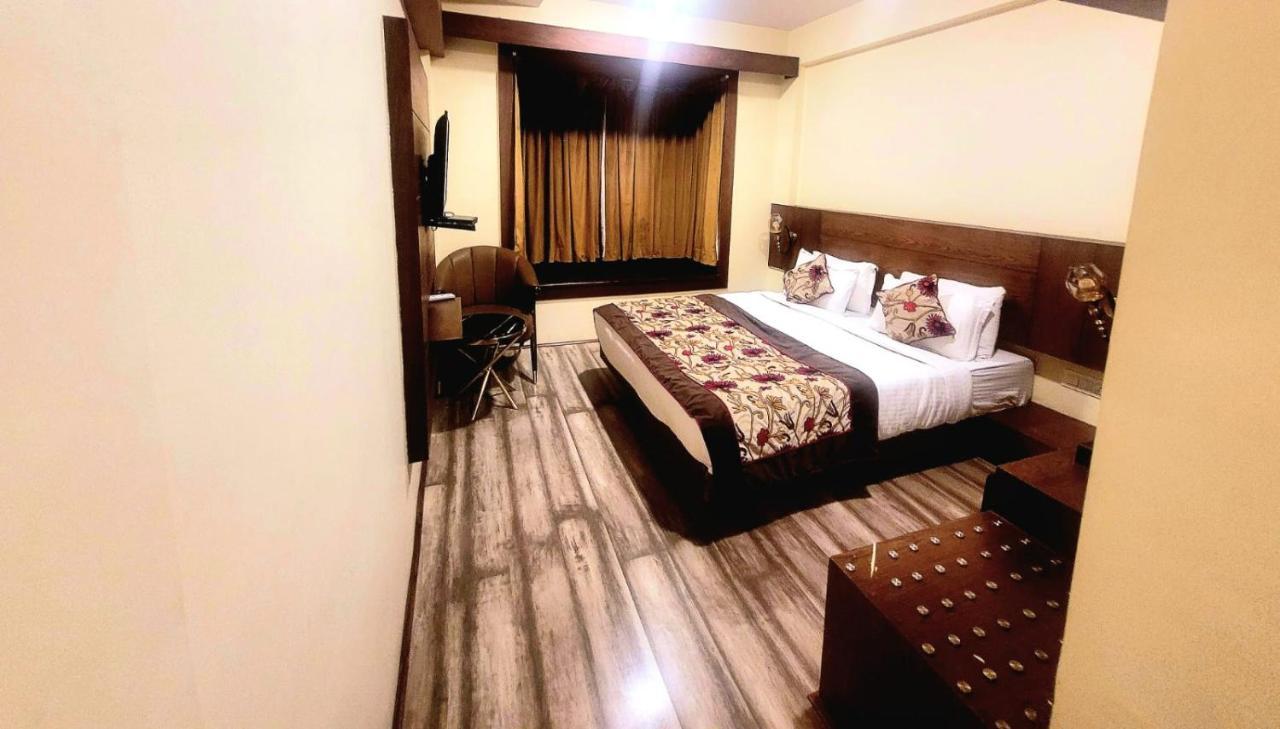 Hotel Green Rooms, Vintage Luxury Near Dal Lake Σριναγκάρ Εξωτερικό φωτογραφία