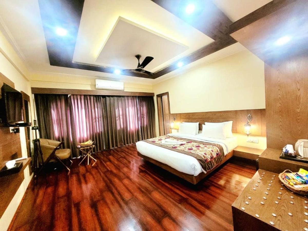 Hotel Green Rooms, Vintage Luxury Near Dal Lake Σριναγκάρ Εξωτερικό φωτογραφία